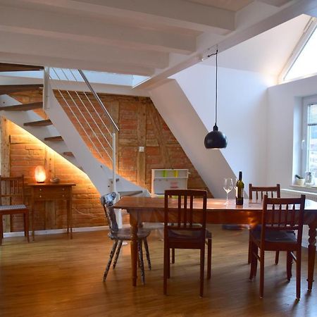 Wunderschone Helle Wohnung, 10 Min Zum Zentrum Stuttgart Ngoại thất bức ảnh